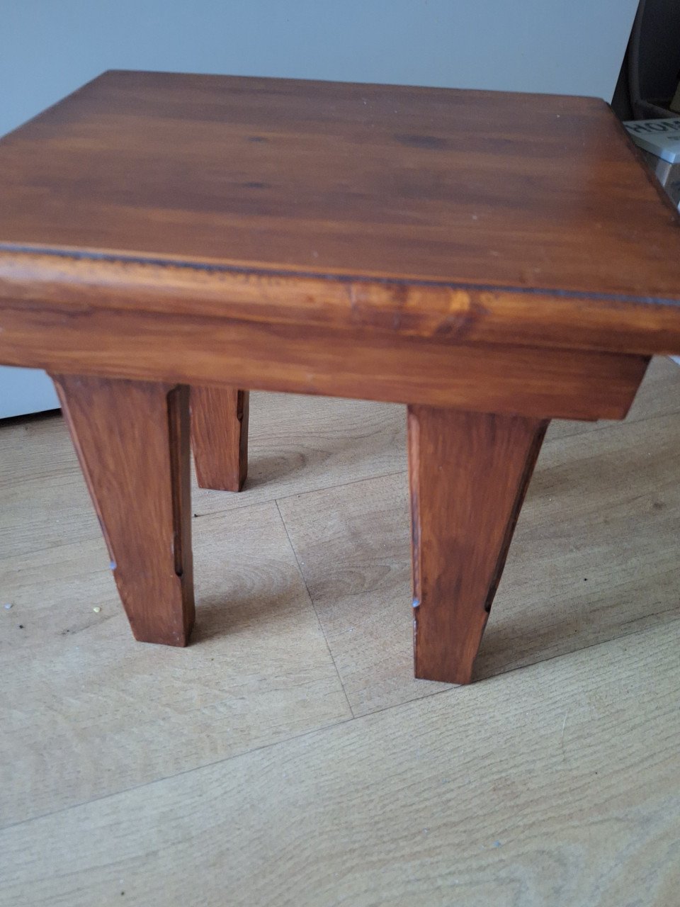 Houten tafeltje