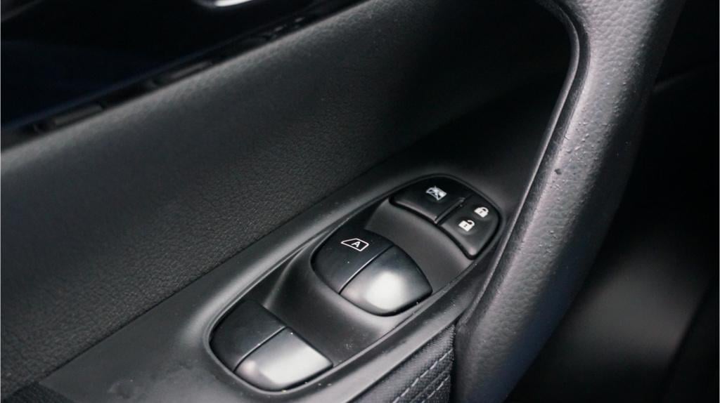 Nissan Qashqai 1.2 connect edition rijklaar incl garantie