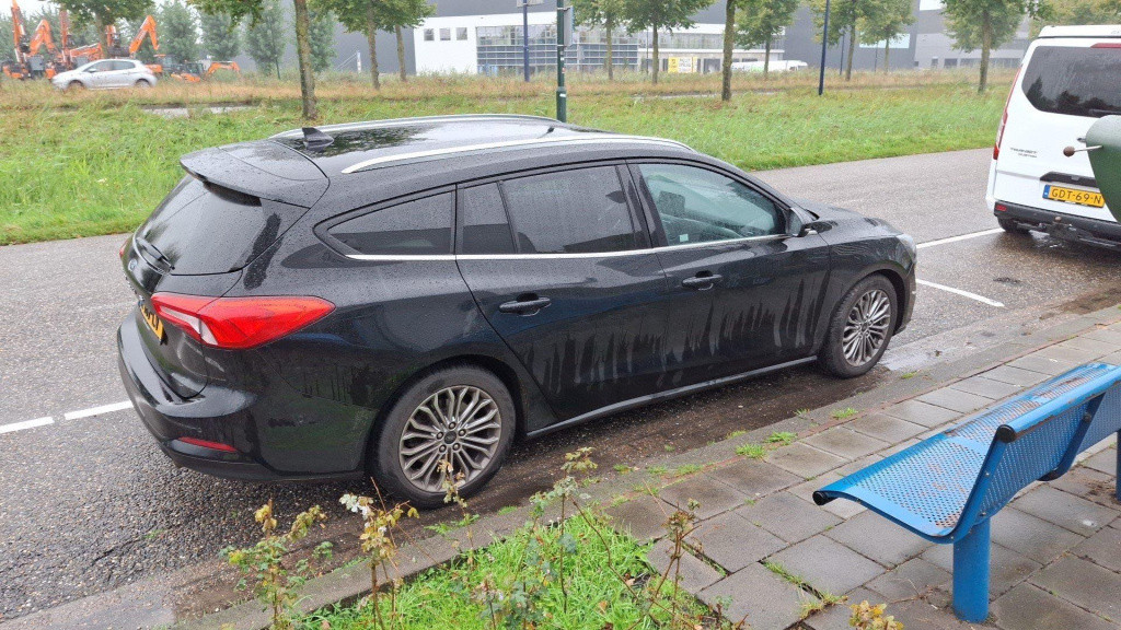 Ford Focus wagon 1.0 ecoboost st line business