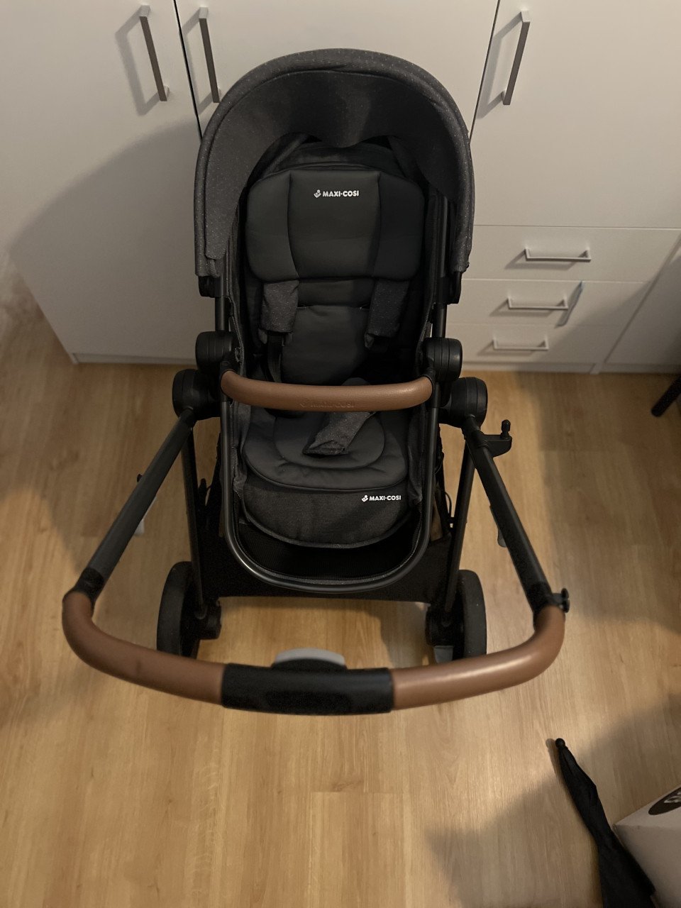 Maxi Cosi Zelia kinderwagen + reiswieg 2 in 1 + Cabriofix compleet set