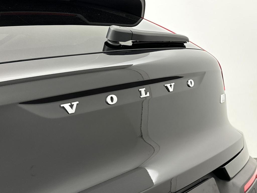 Volvo XC40 t5 262pk recharge ultimate dark| full options !! facelift