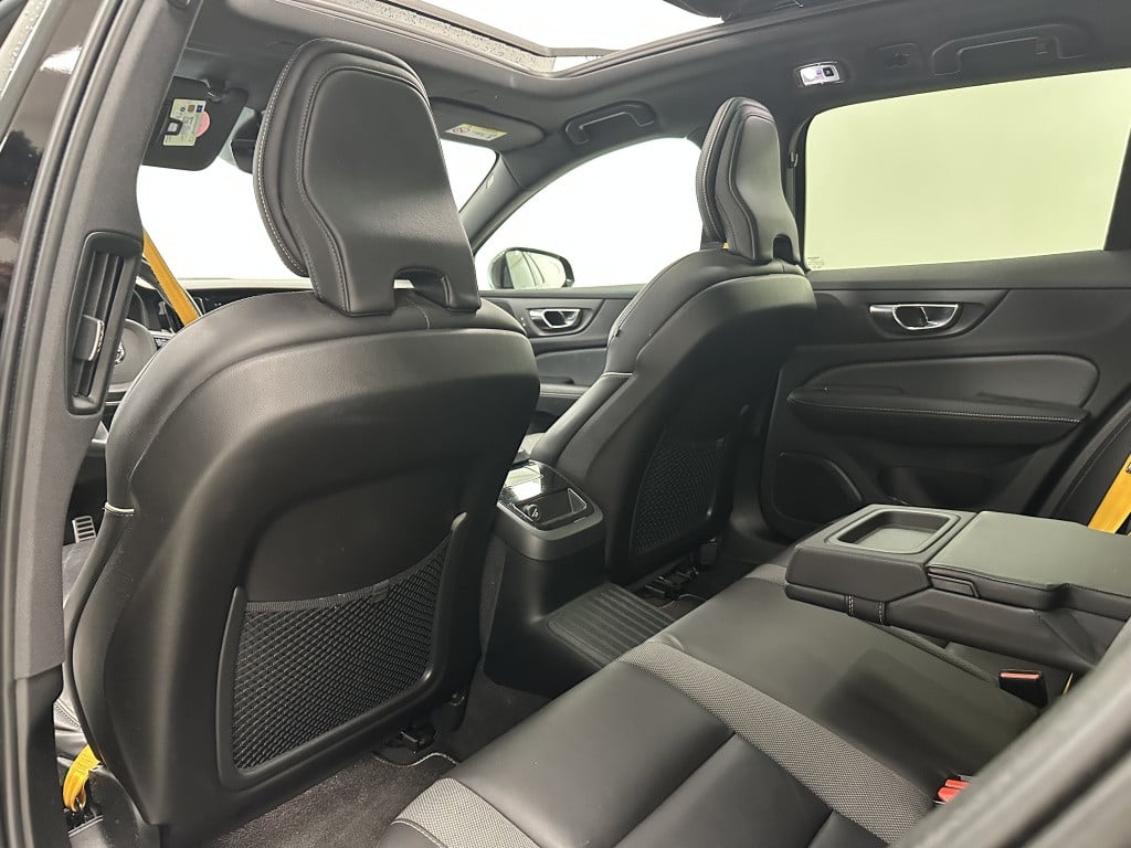 Volvo V60 2.0 t8 awd polestar 405pk | nieuwe accu | dealer-onderhouden | p