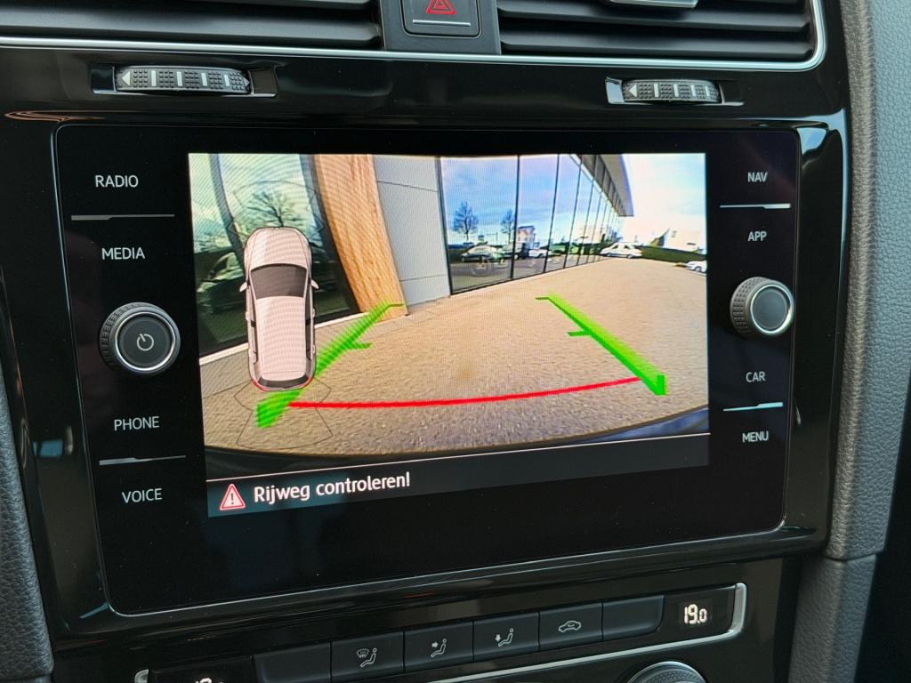 Volkswagen Golf 1.5 tsi highline | virtual | camera | adapt. cruise | carpl