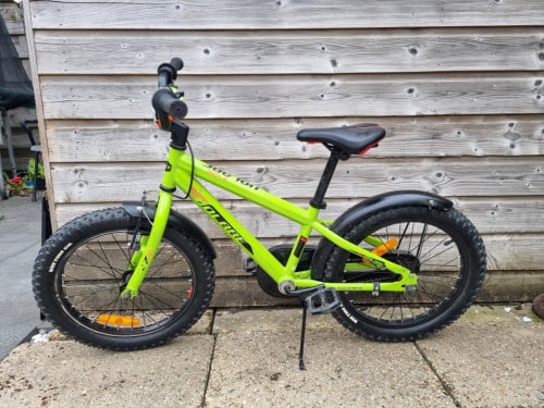 Te koop Volare Rocky 18 jongensfiets