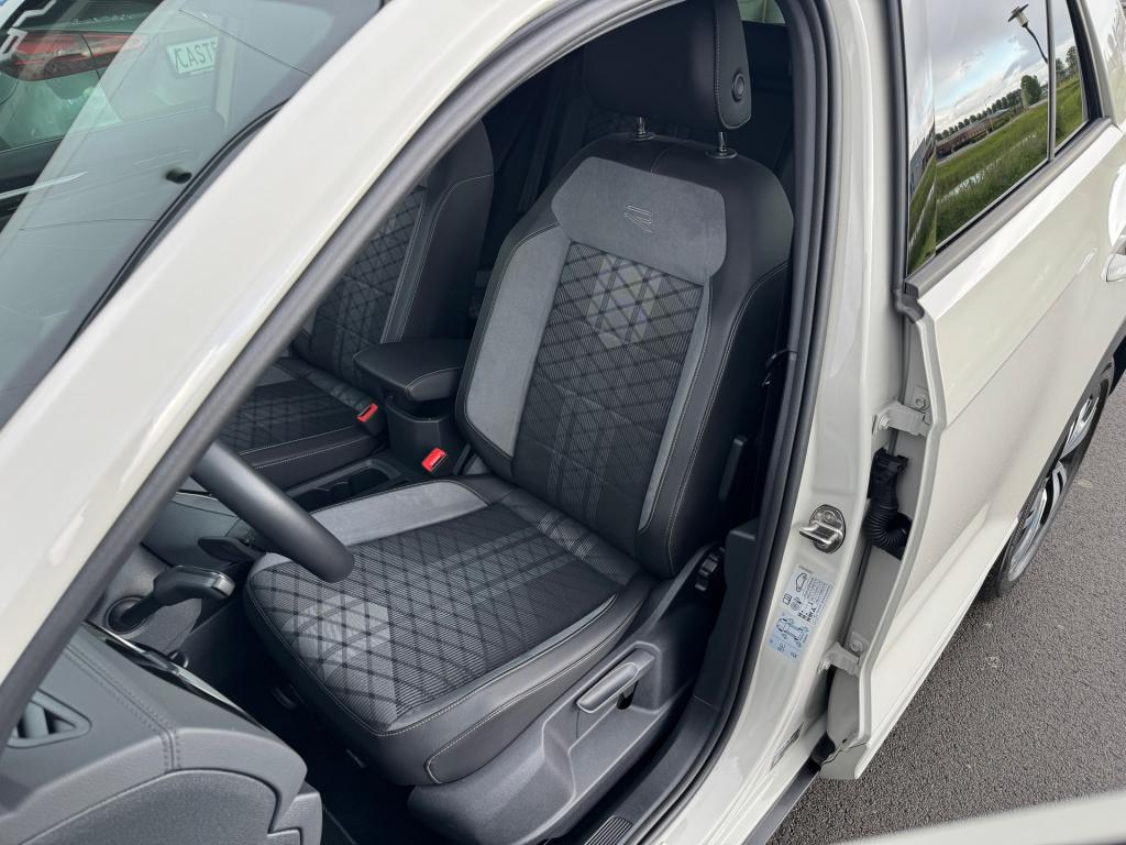 Volkswagen T-roc 1.5 tsi r-line edition automaat,elektrische achterklep,ach