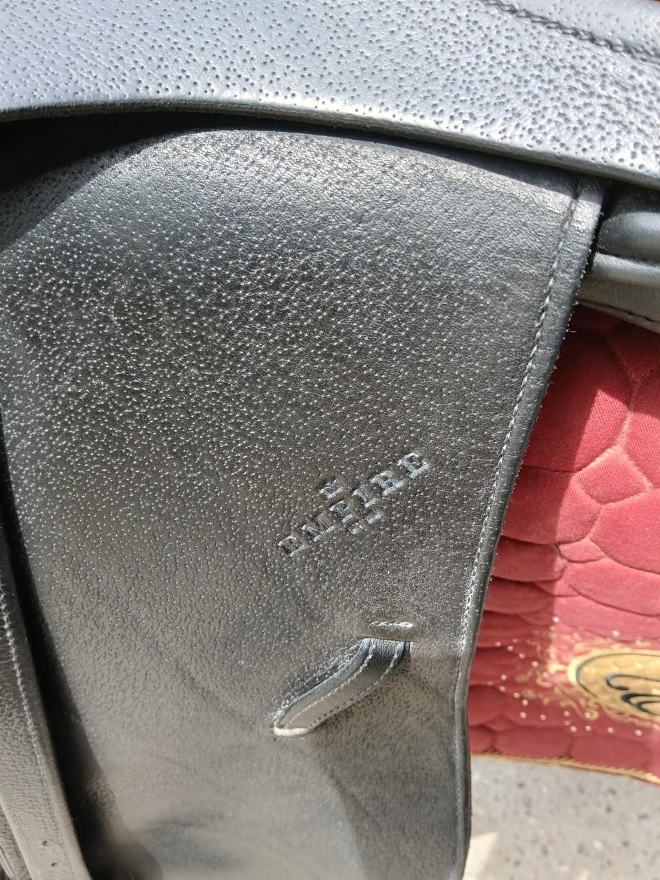 Empire Avanti dressuur zadel