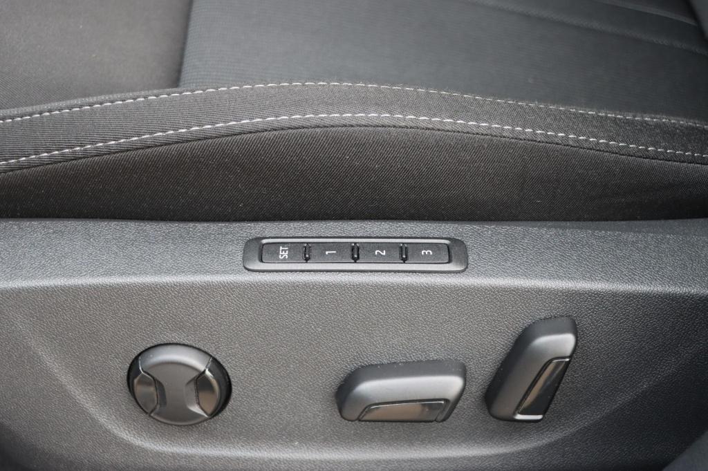 Skoda Octavia combi 1.4 tsi iv style 204pk dsg6