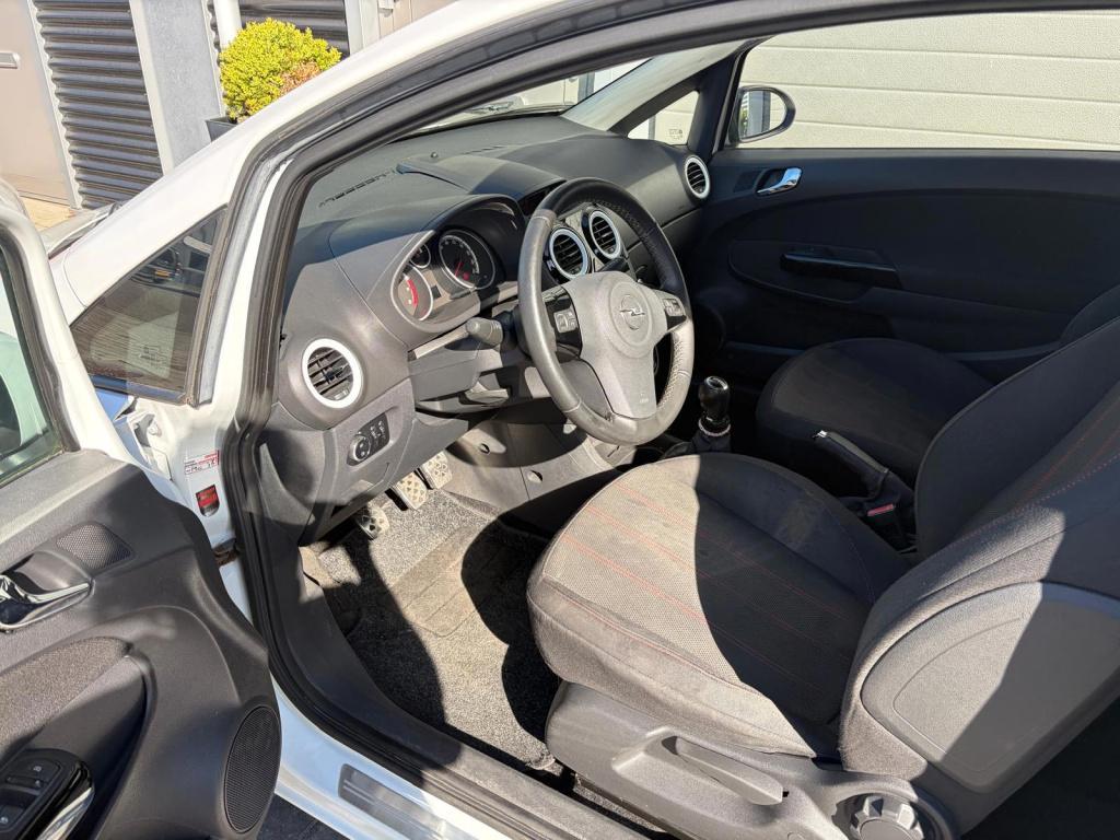 Opel Corsa 1.4-16v color edition/prachtige auto/lichtmetaal/multimedia/nap/