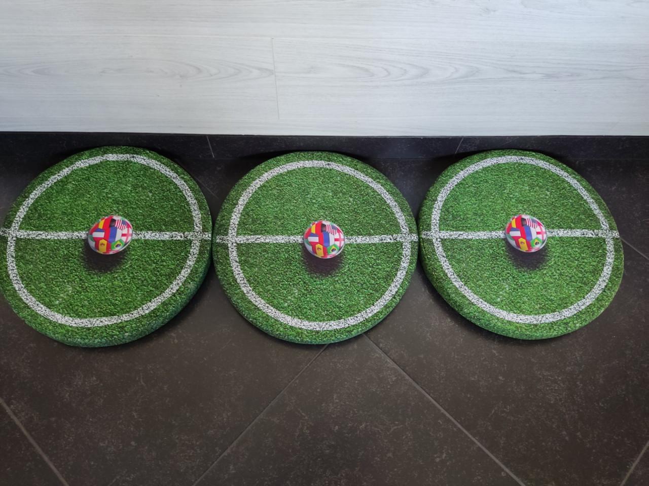 3 Ronde Stoel/bank zitkussens - Nieuw - Voetbal