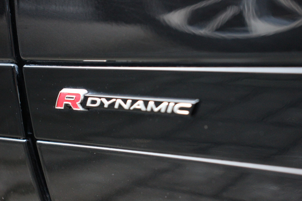 Land Rover Range Rover 1.5 p300e awd r-dynamic se | pano. | leer | meridian