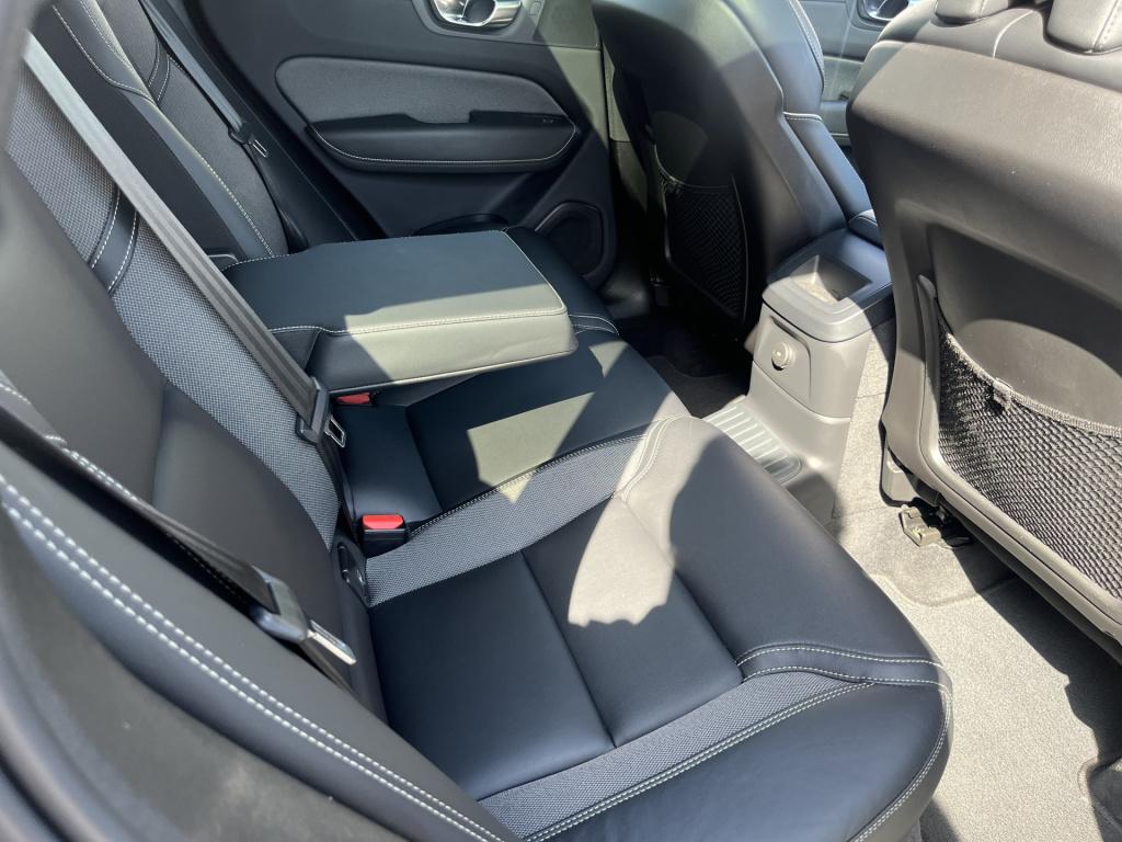 Volvo XC60 2.0 t6 plug-in hybrid awd r-design