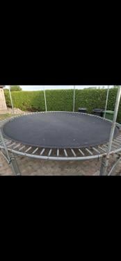 Te koop Trampoline merk Berg
