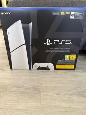 Playstation 5 slim digital edition (825GB) NIEUW ! ongebruikt