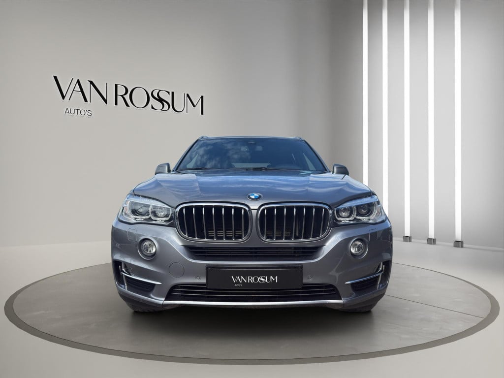 BMW X5 xdrive40e high executive (230 kw) | leder | elektr. trekhaak | head 