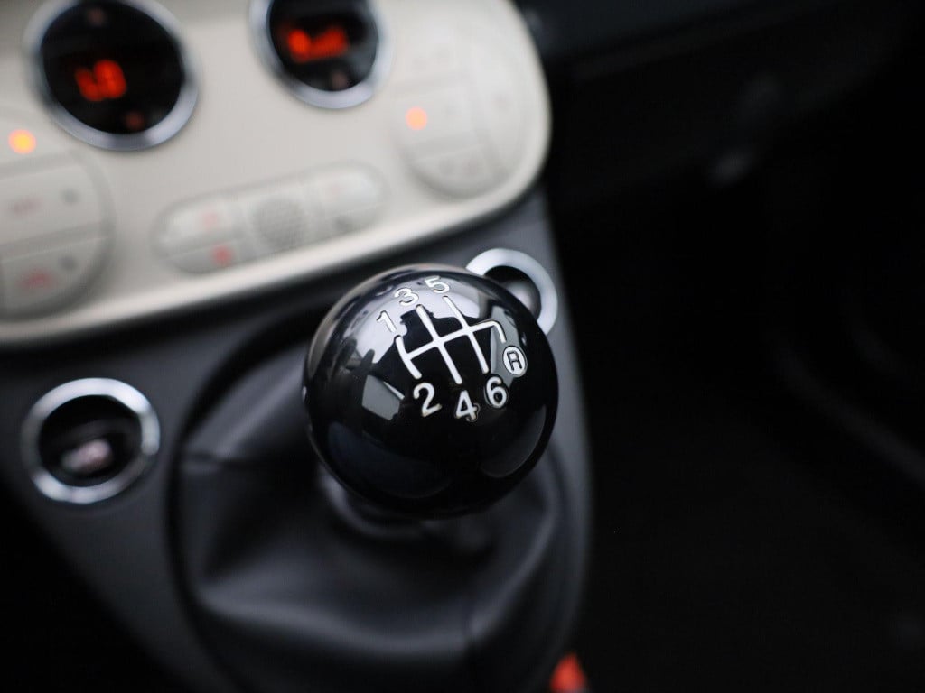 Fiat 500 1.0 hybrid lounge | lmv | parker sensoren | climate control | dab 