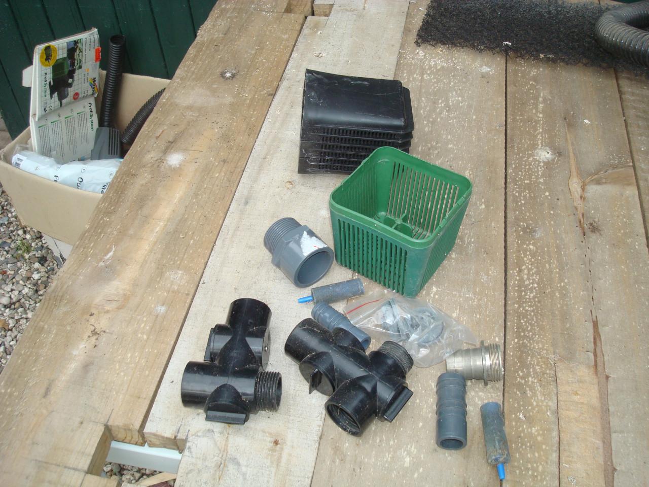 2 x Fontein, 2x uv filters, grote box filter compleet