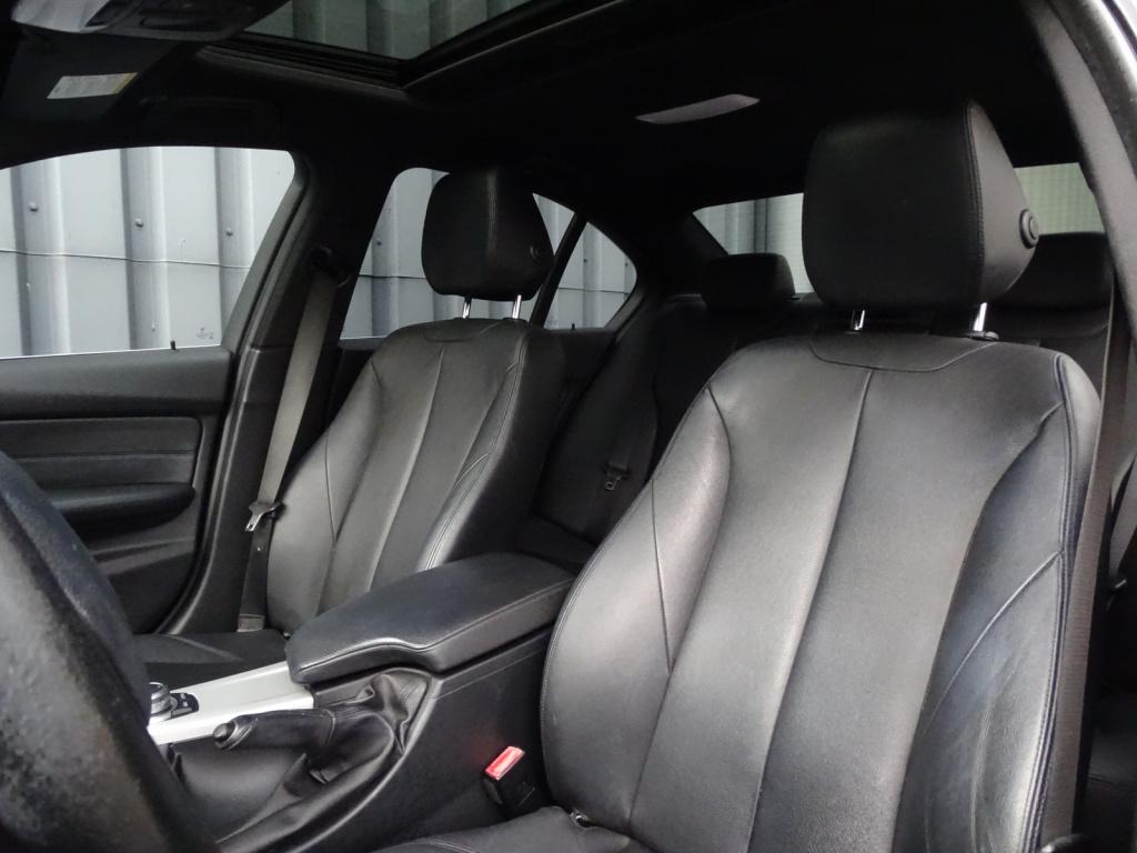 BMW 3-serie 316i upgrade edition automaat | leder | schuif-/kanteldank | xe