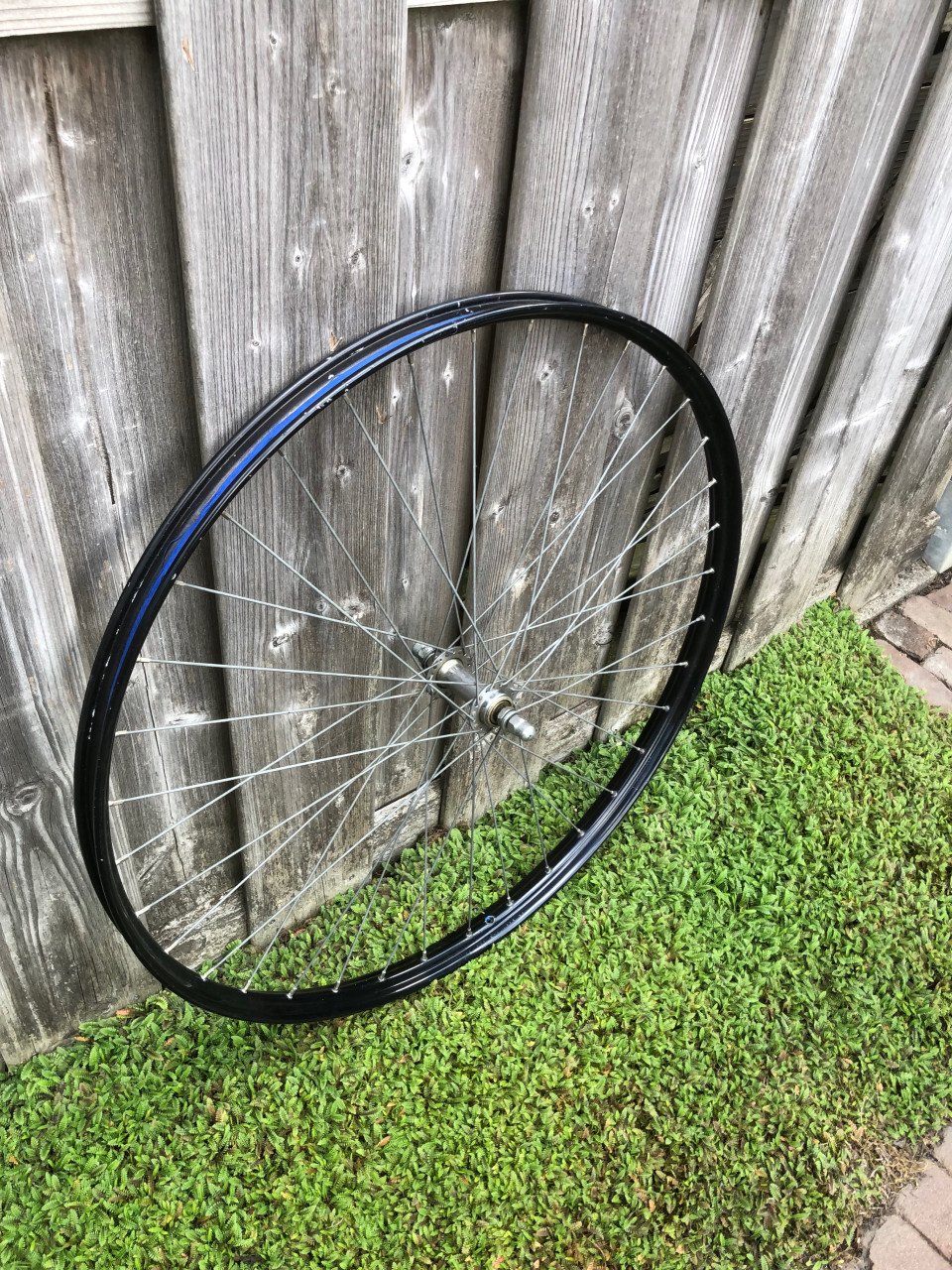 Goed omafiets voorwiel 28x1 1/2.