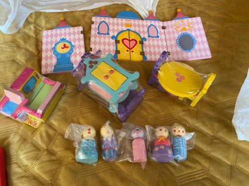 Houten speelgoed inrichting huis