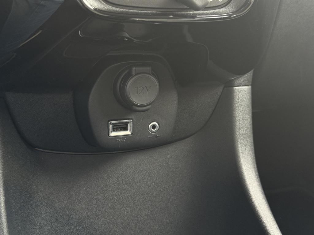 Citroen C1 1.0 e-vti shine navigatie + park. sensor, nl-auto!