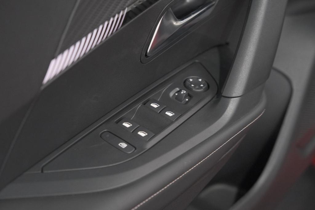 Peugeot 2008 hybrid 145 e-dcs6 allure | 360 camera | adaptieve cruise contr