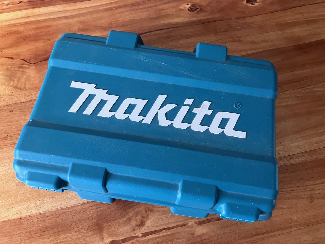 Makita schroefboormachine incl. accu"s en lader