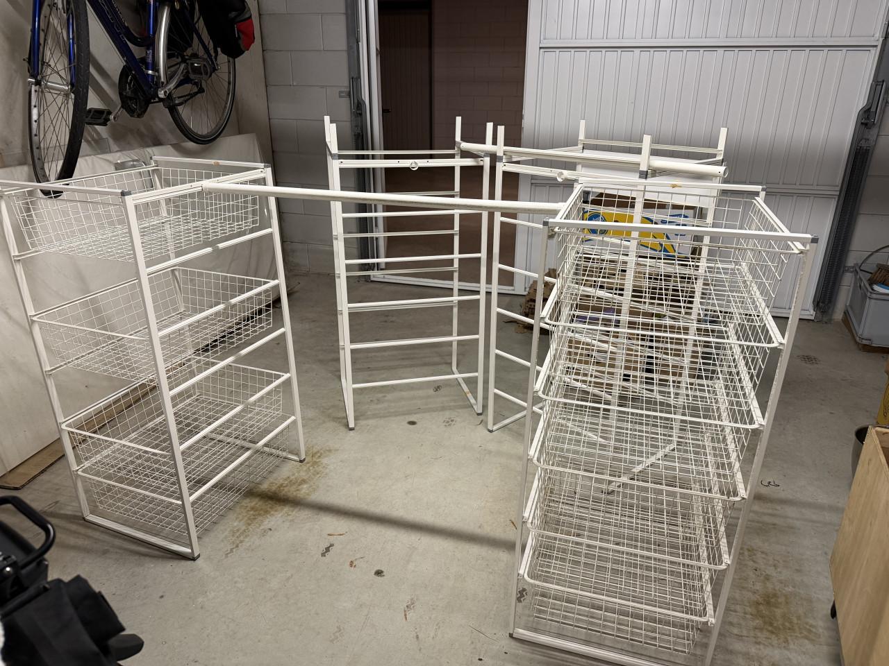 4 draadmand units gratis