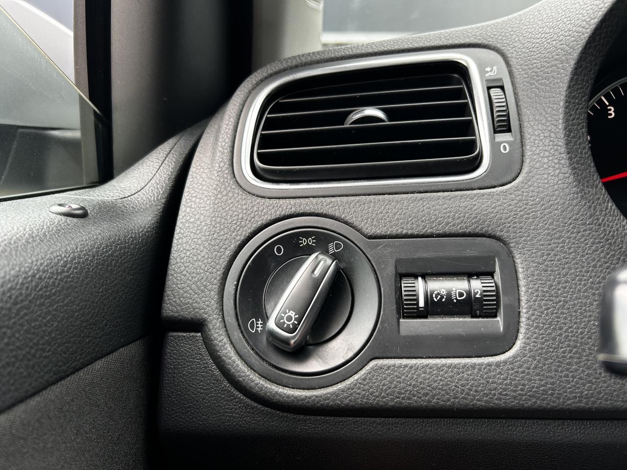 Volkswagen Polo 1.4-16V Comfortline/APK/AIRCO/BLUETOOTH/NAVI