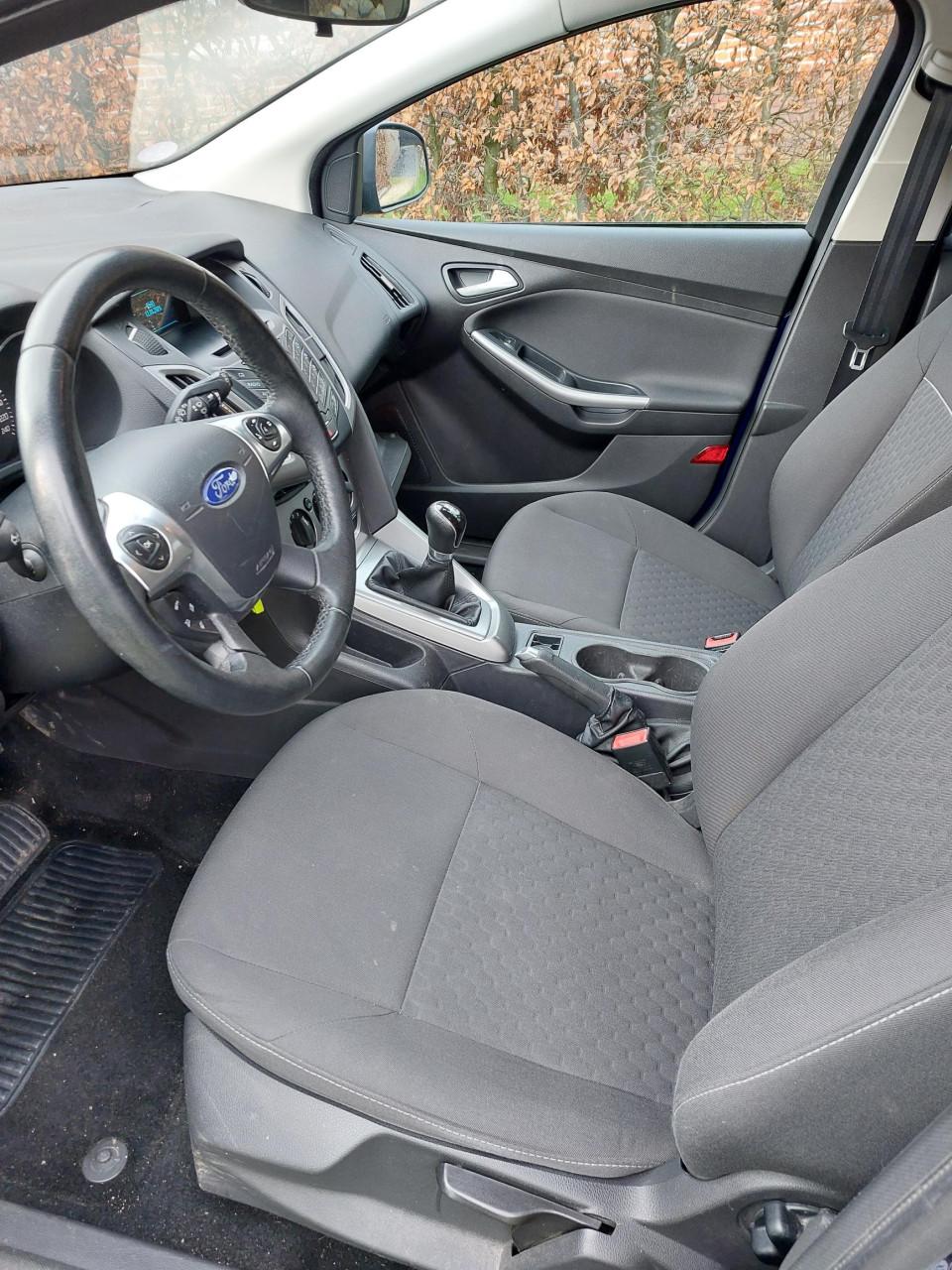 Ford Focus 1.0 Ecoboost 74KW Wagon 2014 Blauw