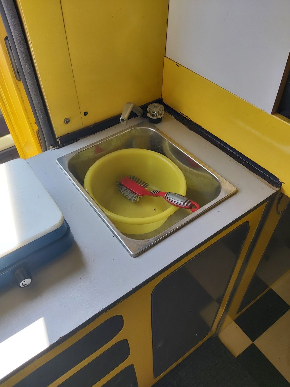 Buscamper - Opel Movan0