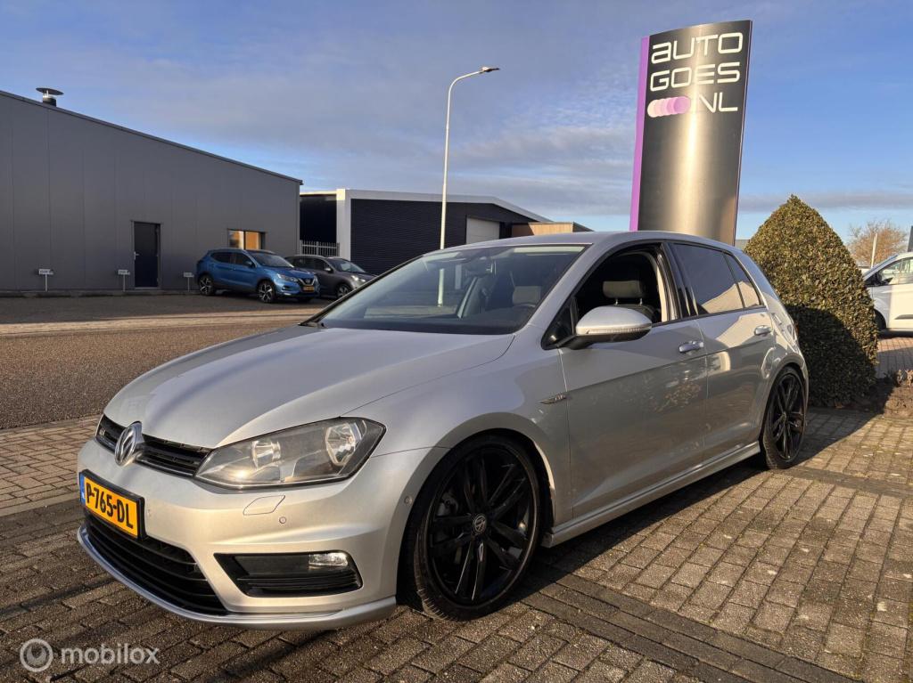Volkswagen Golf 1.4 tsi cup edition r-line