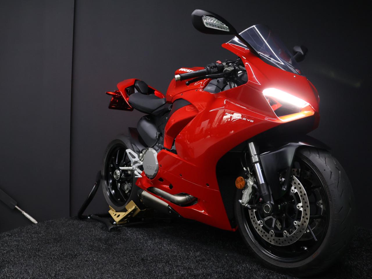 PANIGALE V2 Akrapovic | BTW Motor
