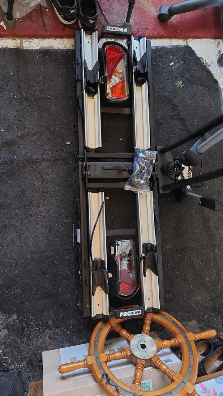 Opvouwbaar dubbel fietsenrek