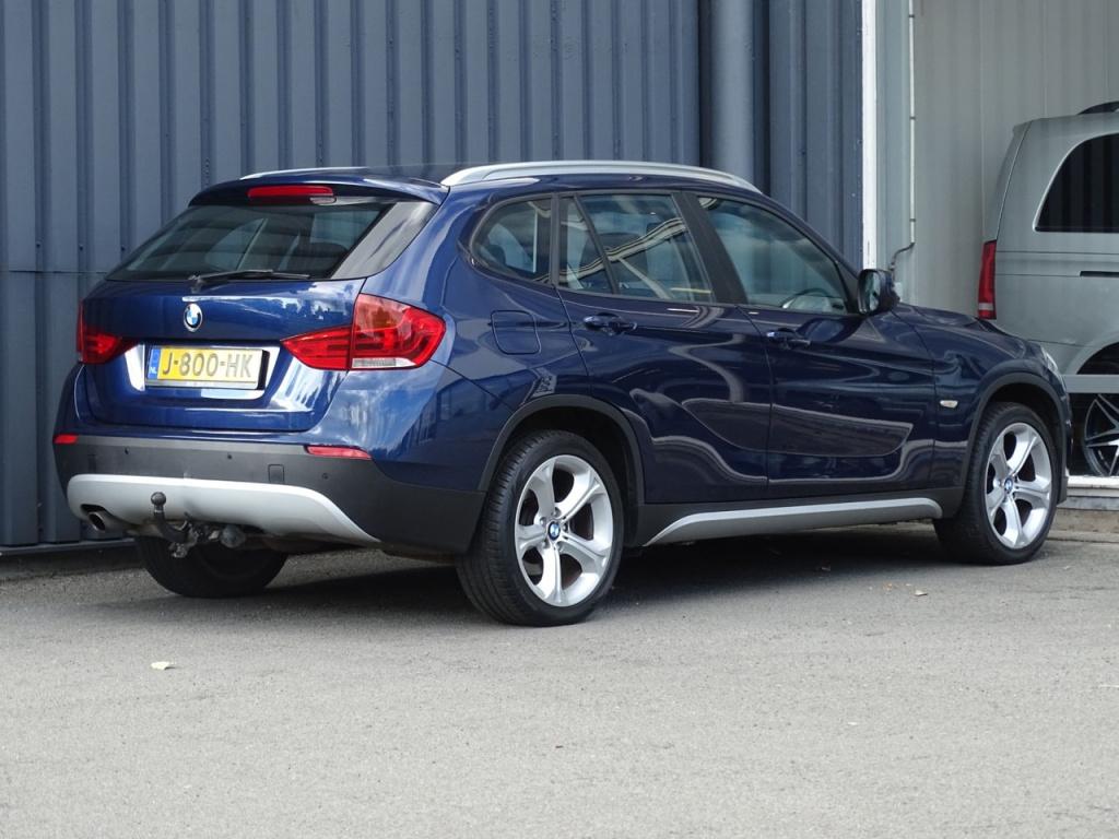 BMW X1 sdrive18i executive | bluetooth | stoelverwarming | 18"
