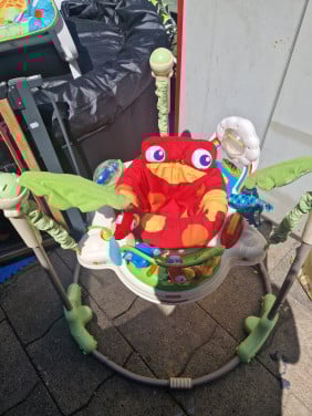 Baby jumper en wippertje met geluid en trilfunctie