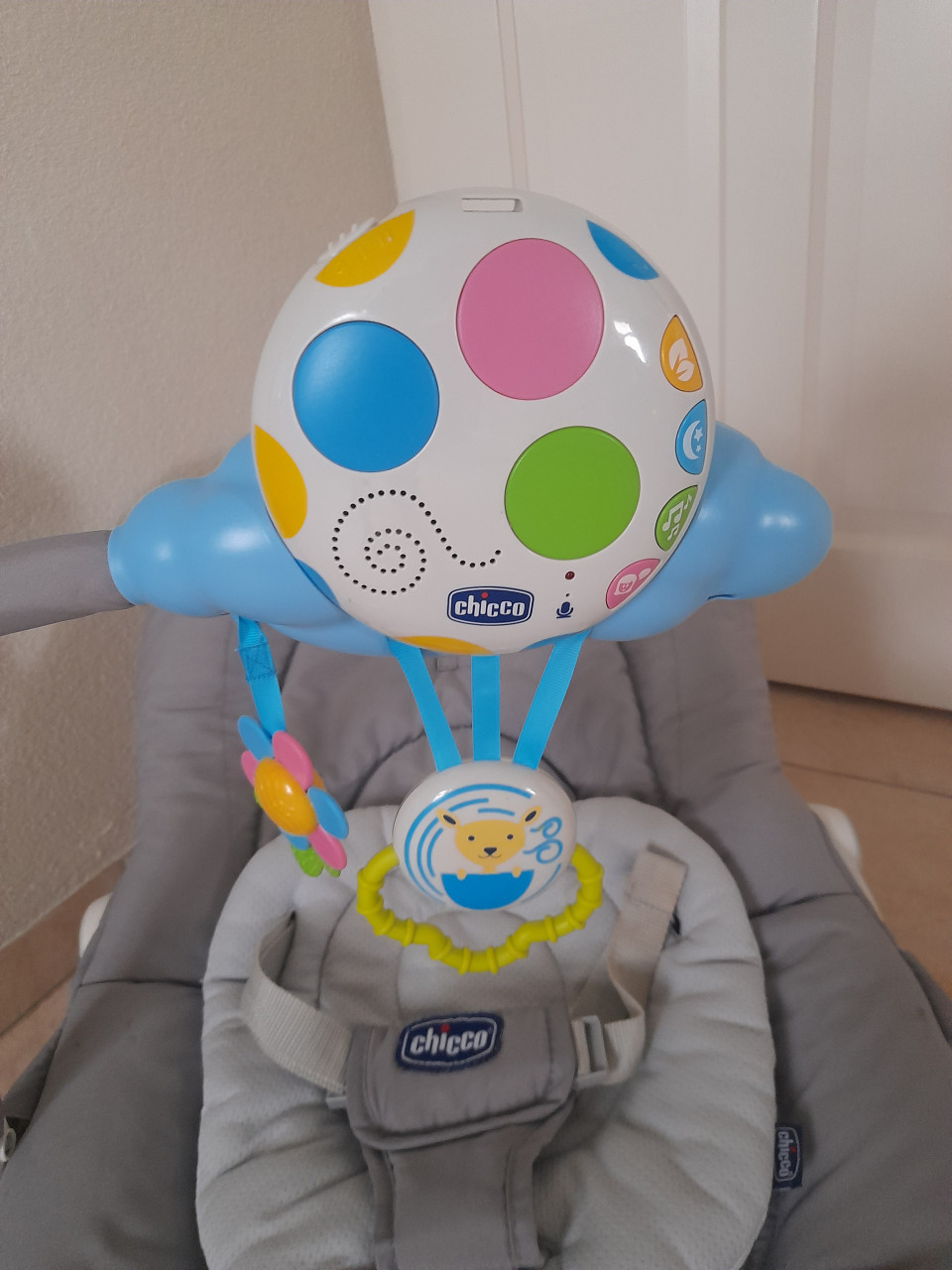 Chicco Wippertje met muziek (in goede nette staat )