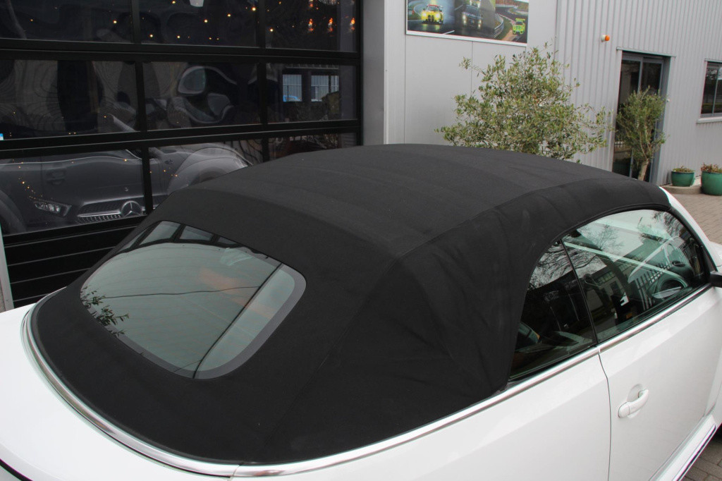 Volkswagen New Beetle cabriolet 1.4 tsi r-line club bluemotion - dab - led 