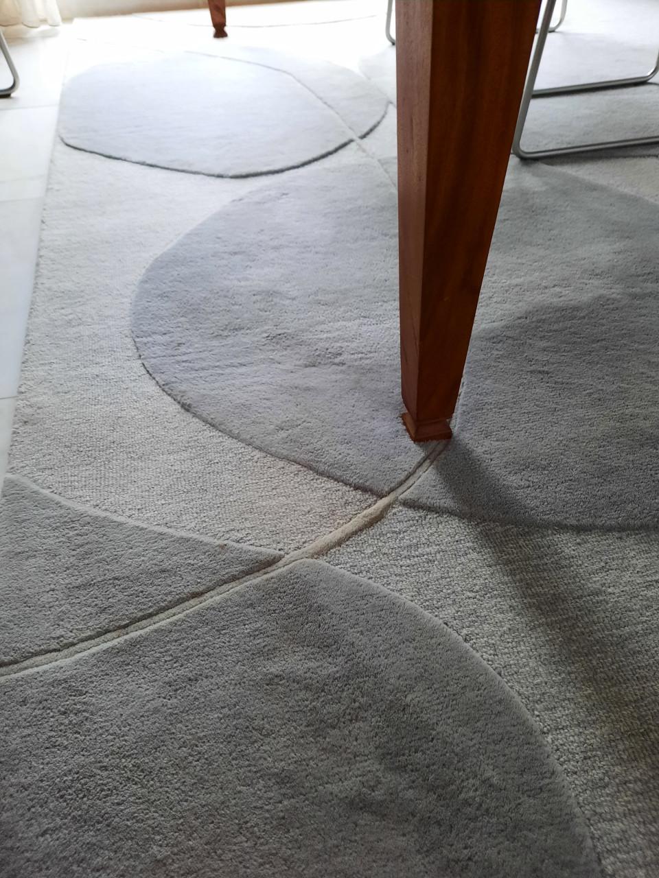 100% WOLLEN VLOERKLEED 3 meter bij 2 meter kleur grijs