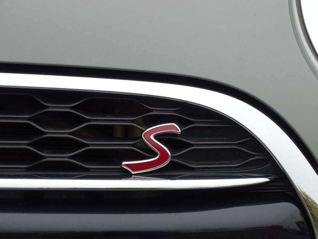 Mini Cooper mini 2.0 serious business 5-deurs | led | navi | 18"