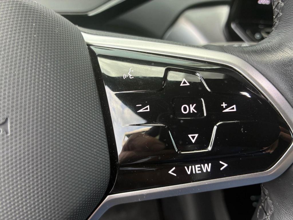 Volkswagen Id.4 first 77 kwh