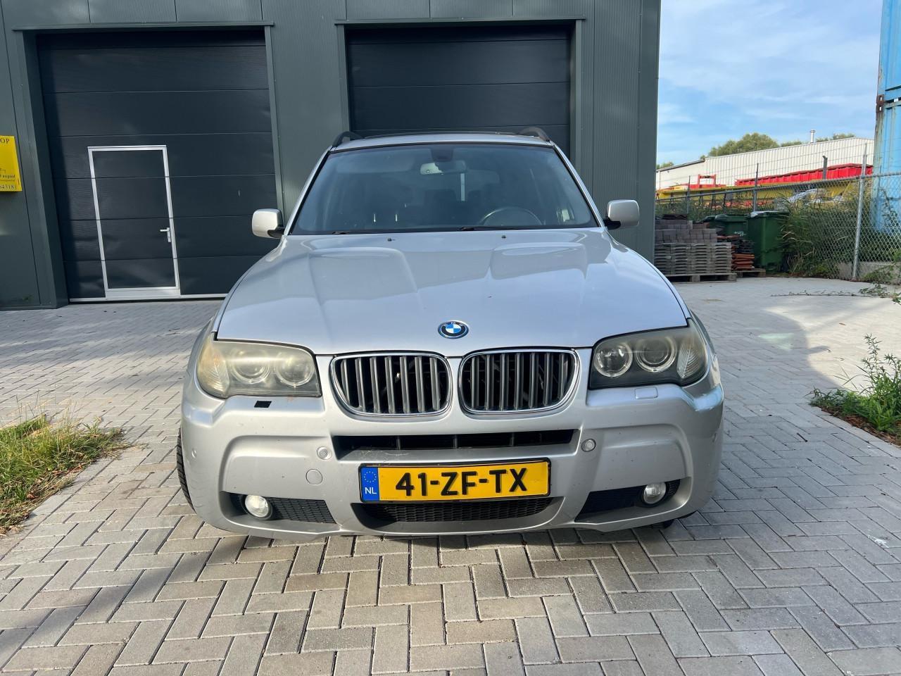 BMW X3 2.5si High Executive pano/automaat