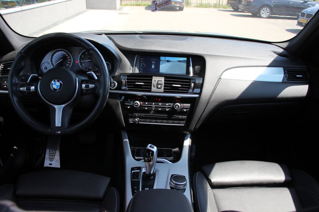 BMW X3 sdrive20i centennial high executive | m pakket | pano | leder | head