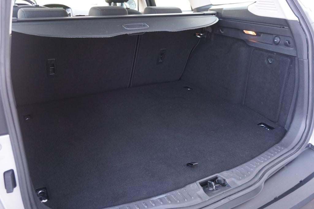 Ford Focus wagon 1.0 titanium edition climate / navi / cruise / parkeers. /