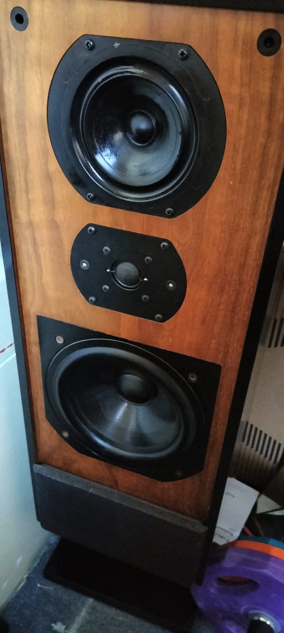 Speakers B&W