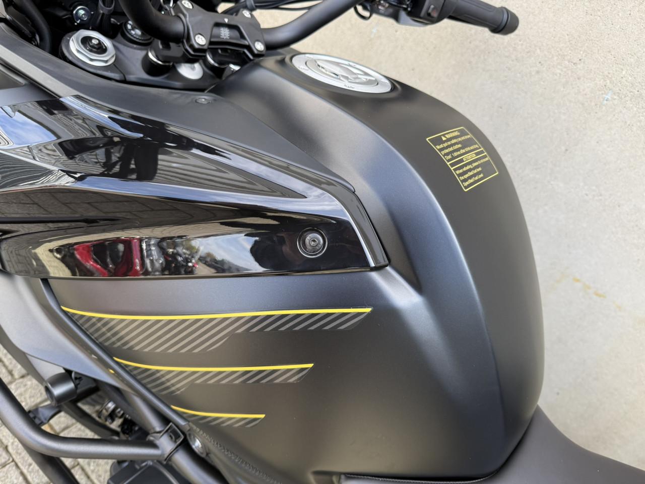 QJMotor SRT 900 SX Touring | Zeer compleet | Op voorraad