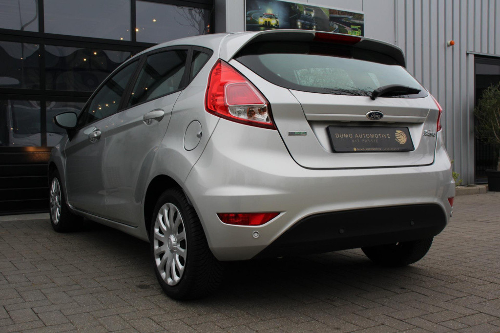 Ford Fiesta 1.0 trend - airco - stoelverwarming - alle doc - 1e eigenaar - 