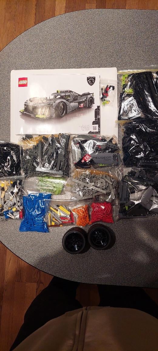Lego Technic 42156 Peugeot 9x8 LeMans