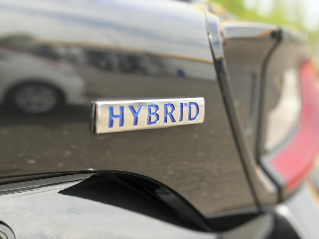 Mazda 2 Hybrid 1.5 centre-line vol! carplay/adaptieve cruise/stoel vw/airco