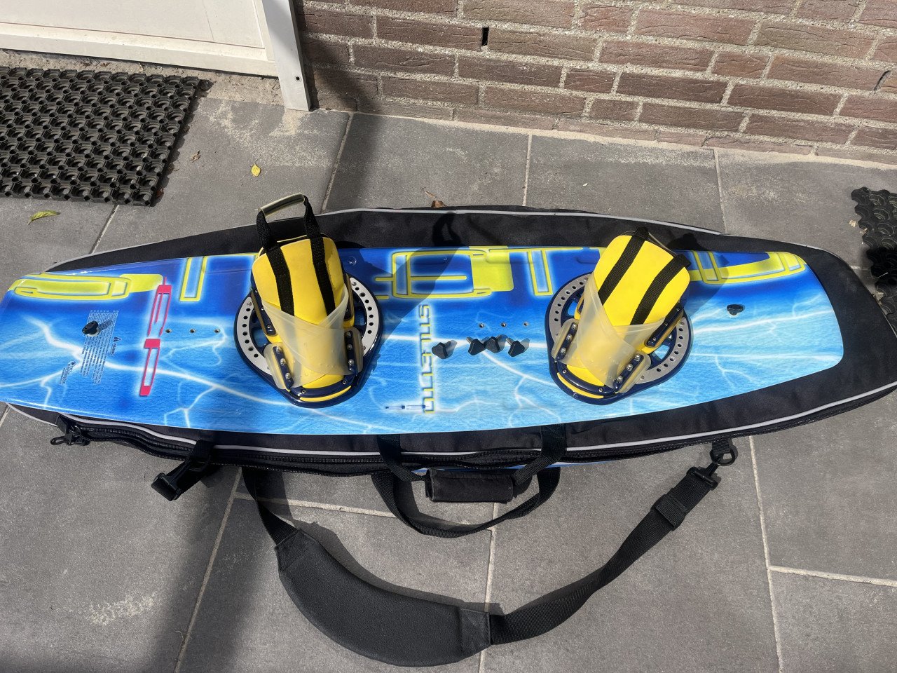 Verschillende watersportspullen