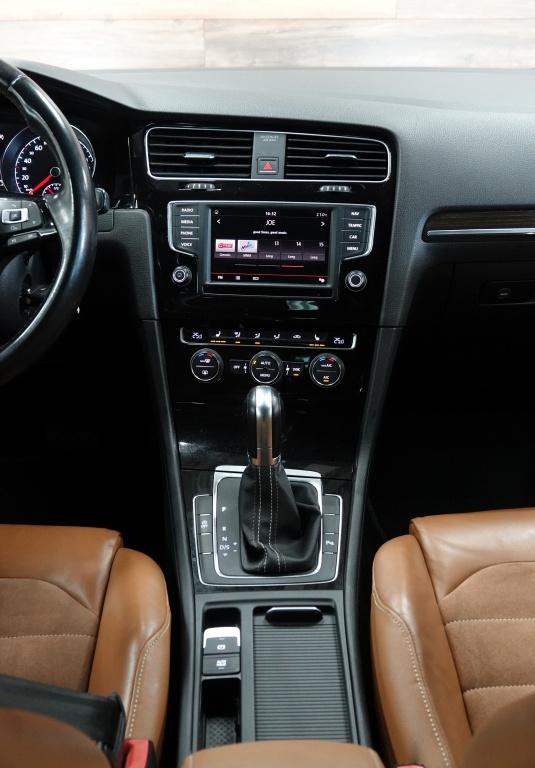 Volkswagen Golf 1.4 tsi | acc | camera | pdc | 19' |